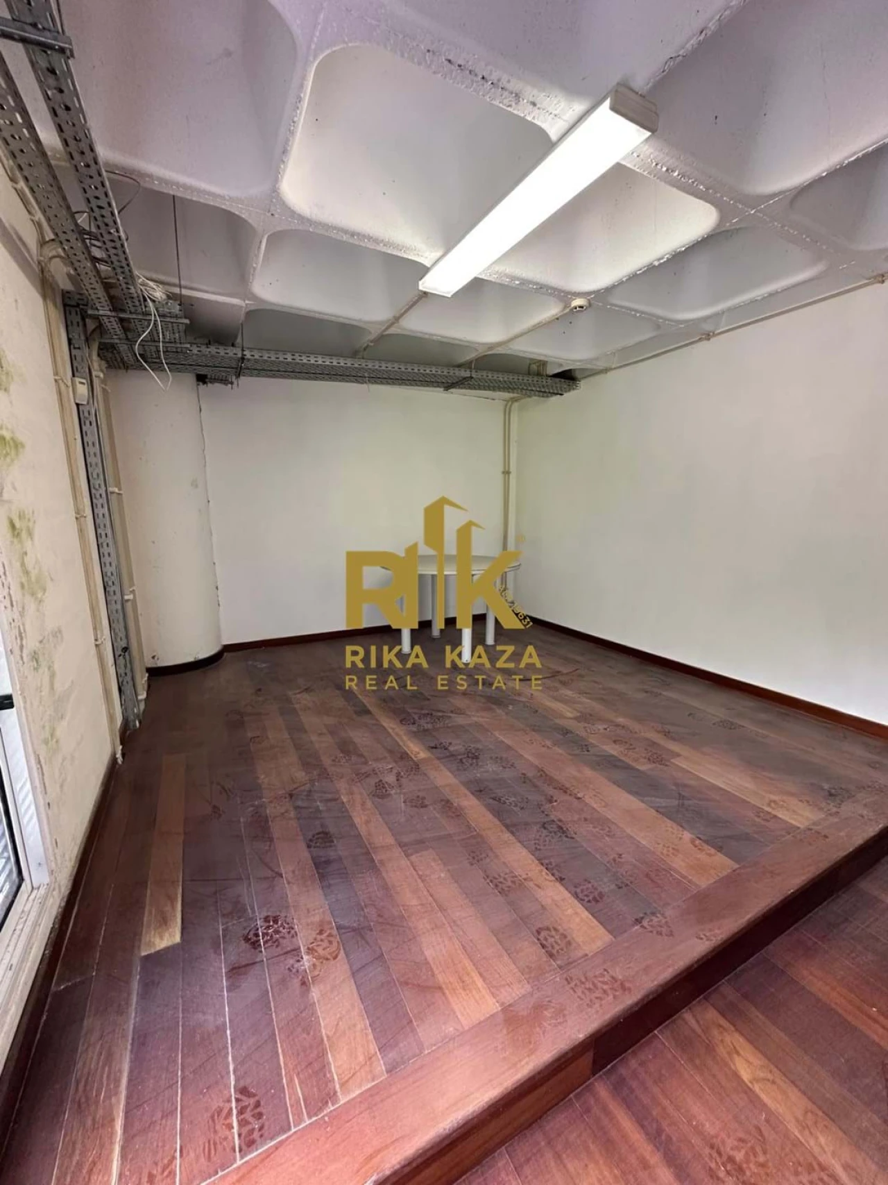 Negócio para Venda em Caniço Foto 23