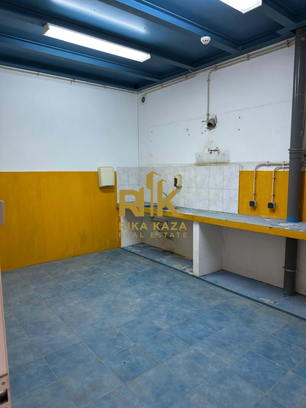 Negócio para Venda em Caniço Foto 13