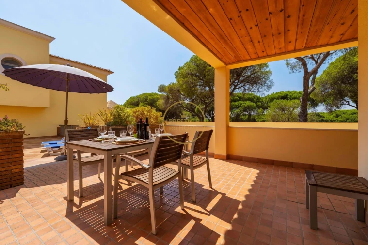 Moradia T3 para Arrendamento férias em Quarteira