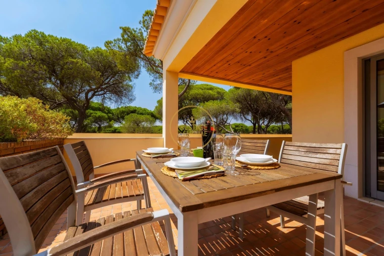 Moradia T3 para Arrendamento férias em Quarteira Foto 73