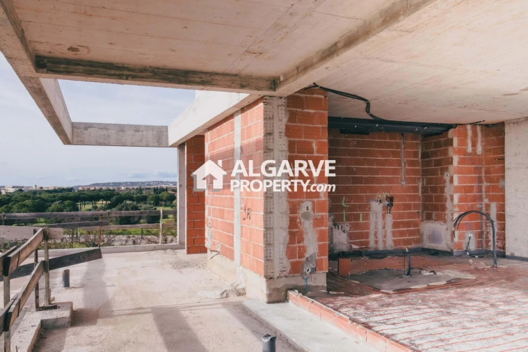 Apartamento T2 para Venda em Quarteira Foto 16