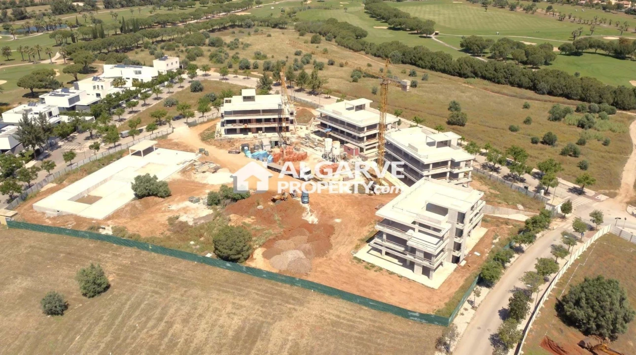 Apartamento T3 para Venda em Quarteira Foto 14
