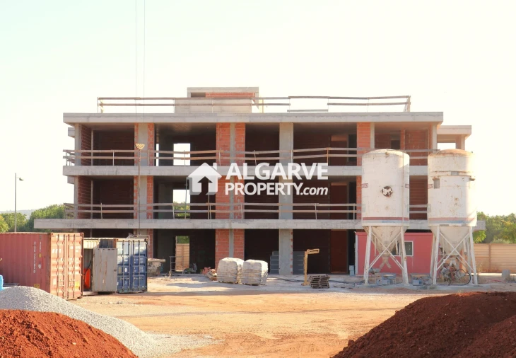 Apartamento T3 para Venda em Quarteira Foto 3