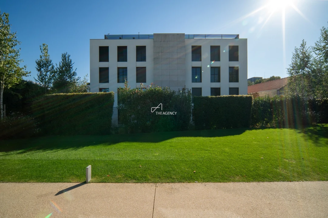 Apartamento T2 para Arrendamento em Ramalde Foto 24