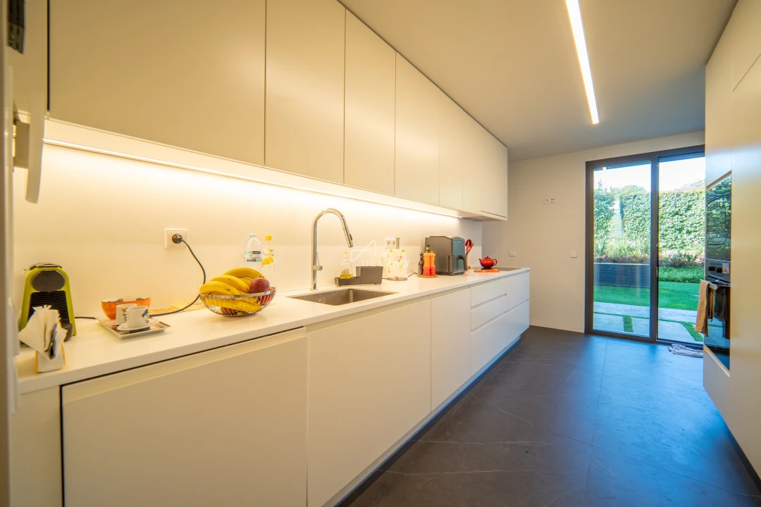 Apartamento T2 para Arrendamento em Ramalde Foto 12