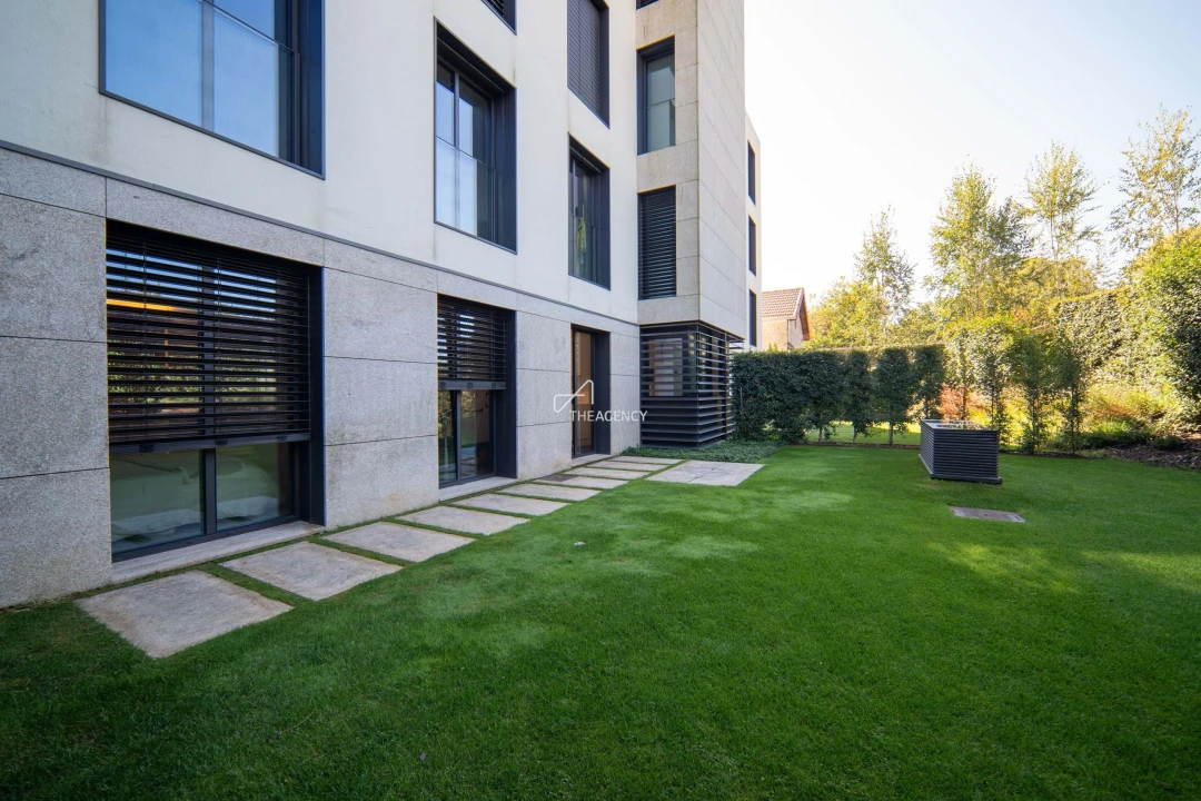 Apartamento T2 para Arrendamento em Ramalde Foto 27