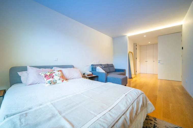 Apartamento T2 para Arrendamento em Ramalde Foto 17