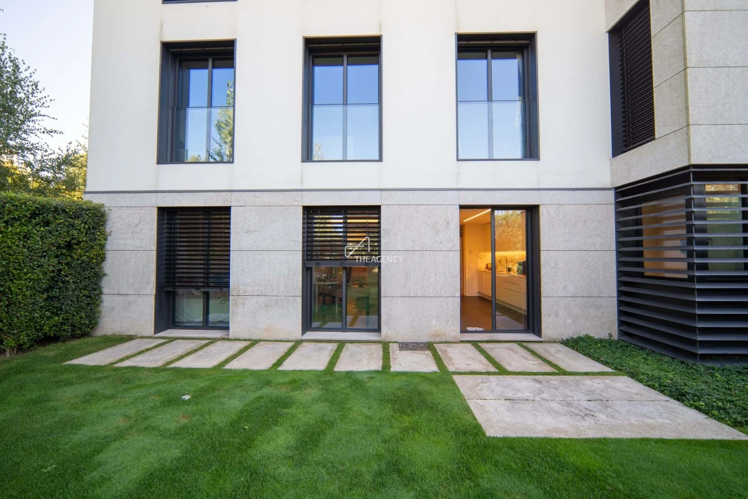 Apartamento T2 para Arrendamento em Ramalde Foto 30