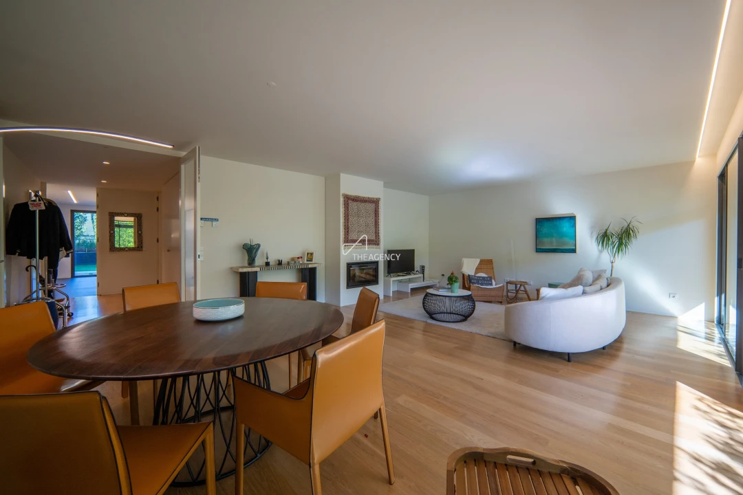 Apartamento T2 para Arrendamento em Ramalde Foto 11