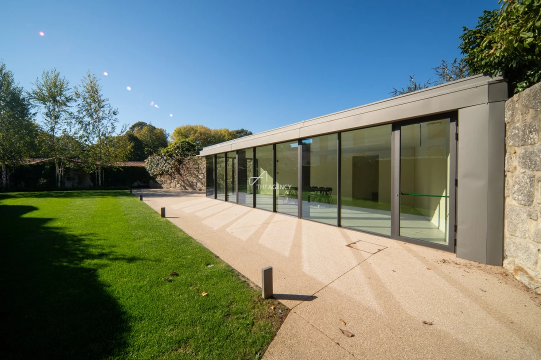 Apartamento T2 para Arrendamento em Ramalde Foto 23