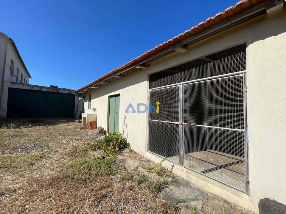 Moradia T4 para Venda em Sarzedas Foto 48