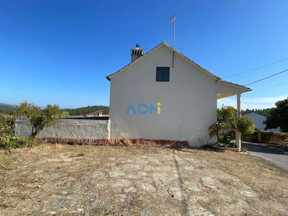 Moradia T4 para Venda em Sarzedas Foto 22