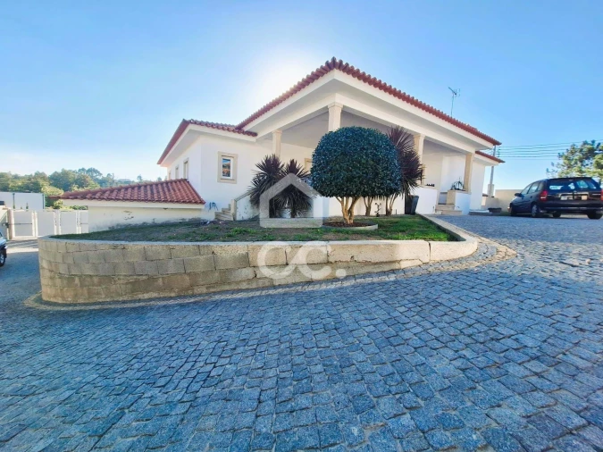 Moradia T3 para Venda em Sobrosa Foto 30