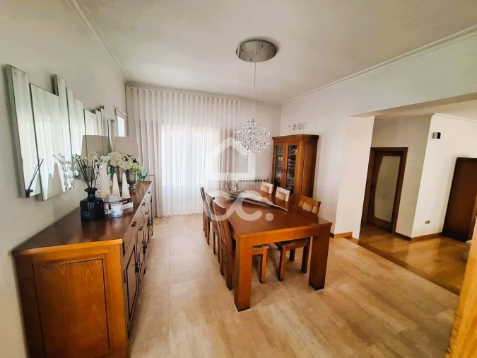 Moradia T3 para Venda em Sobrosa Foto 5