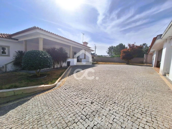 Moradia T3 para Venda em Sobrosa Foto 21