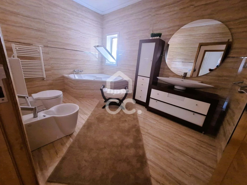 Moradia T3 para Venda em Sobrosa Foto 11