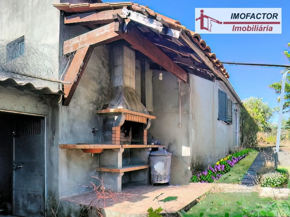 Quinta T1 para Venda em Freixial e Juncal do Campo Foto 3