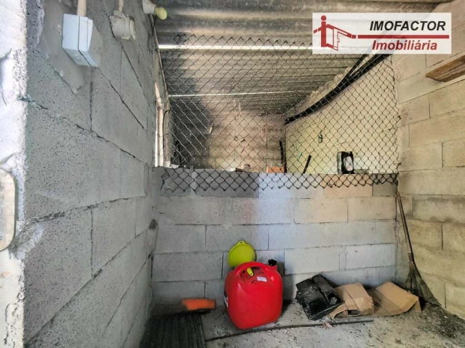 Quinta T1 para Venda em Freixial e Juncal do Campo Foto 13