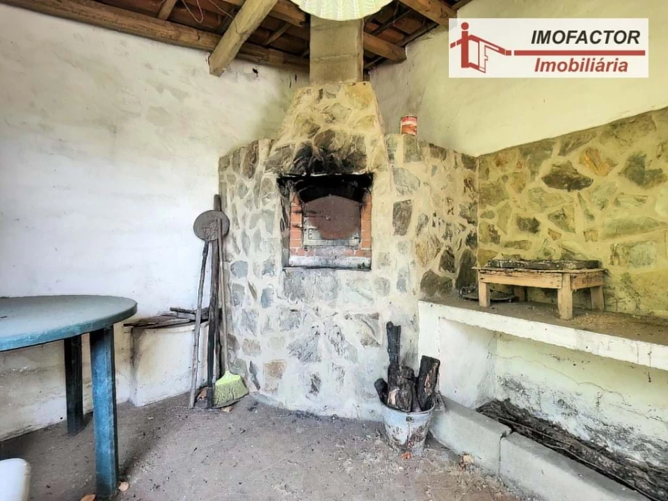 Quinta T1 para Venda em Freixial e Juncal do Campo Foto 18