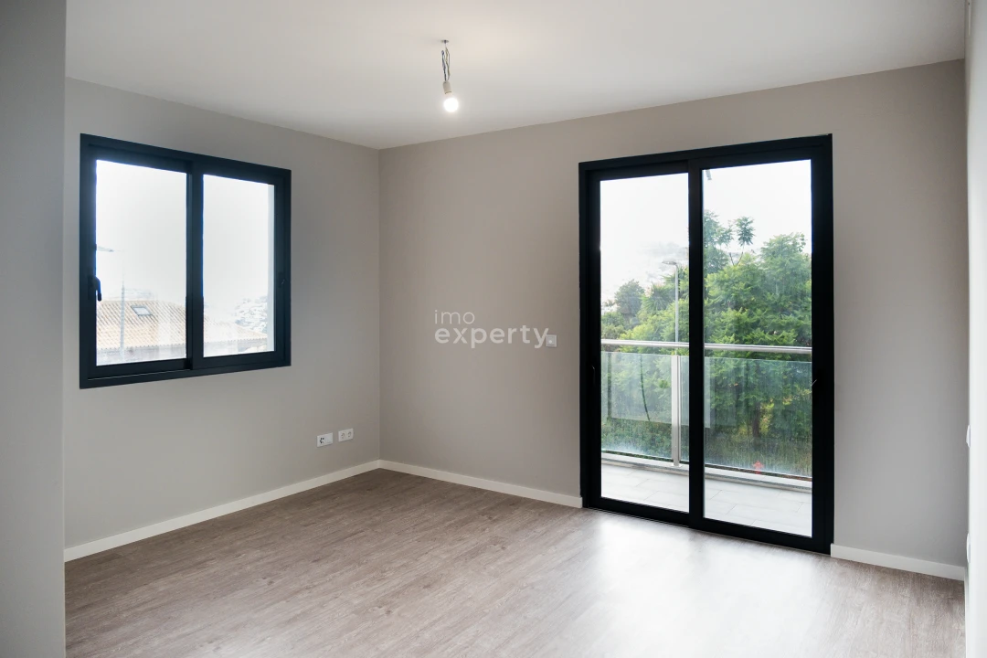 Moradia T3 para Venda em São Roque Foto 17