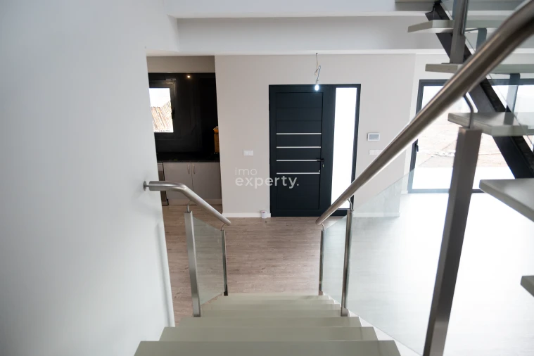 Moradia T3 para Venda em São Roque Foto 11