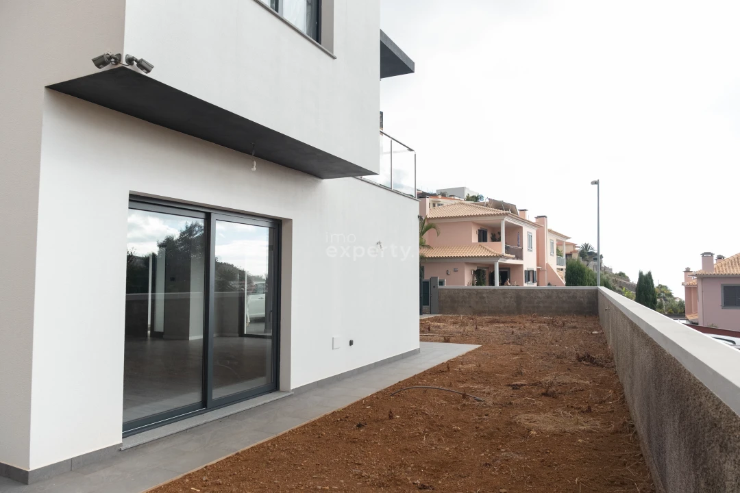 Moradia T3 para Venda em São Roque Foto 22