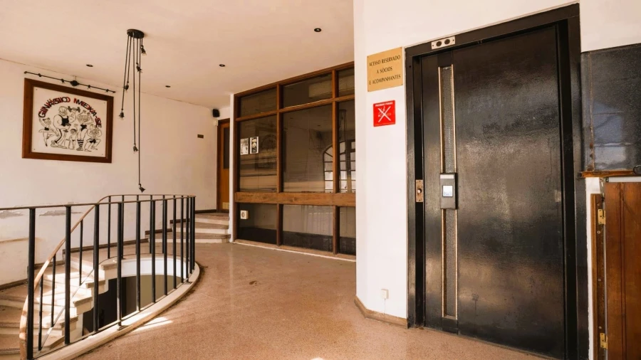 Negócio para Venda em Carcavelos e Parede Foto 6