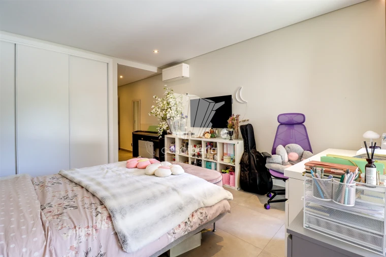 Moradia T4 para Venda em Estômbar e Parchal Foto 16