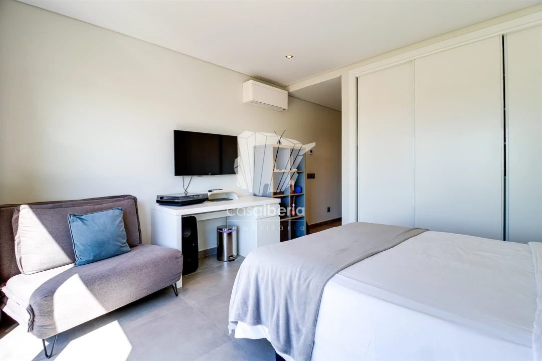 Moradia T4 para Venda em Estômbar e Parchal Foto 38