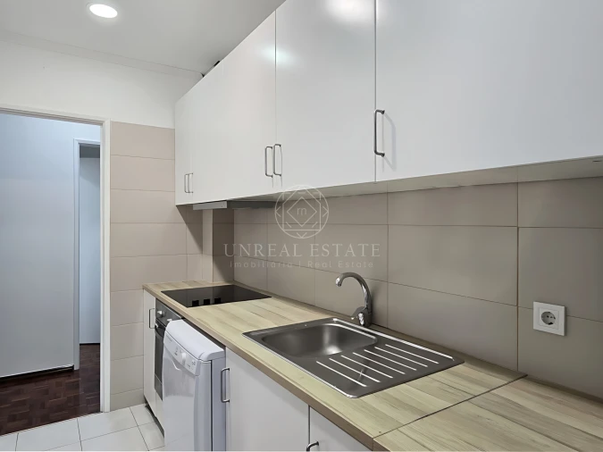 Apartamento T3 para Arrendamento em Algés, Linda-A-Velha e Cruz Quebrada-Dafundo Foto 27