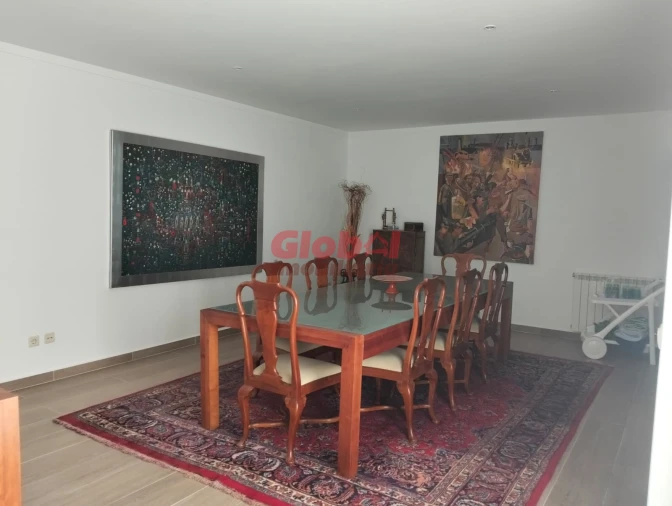 Moradia T3 para Venda em Cavernães Foto 14