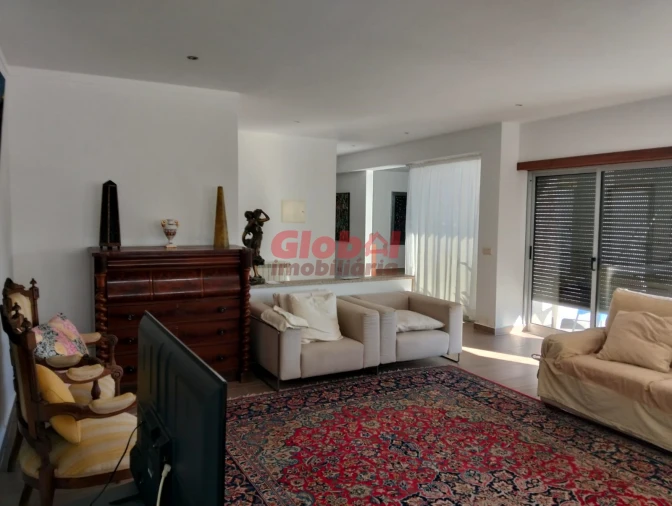 Moradia T3 para Venda em Cavernães Foto 10