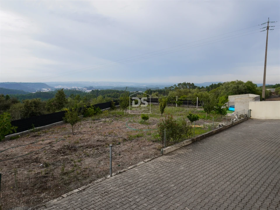 Moradia T3 para Venda em Arrabal Foto 18