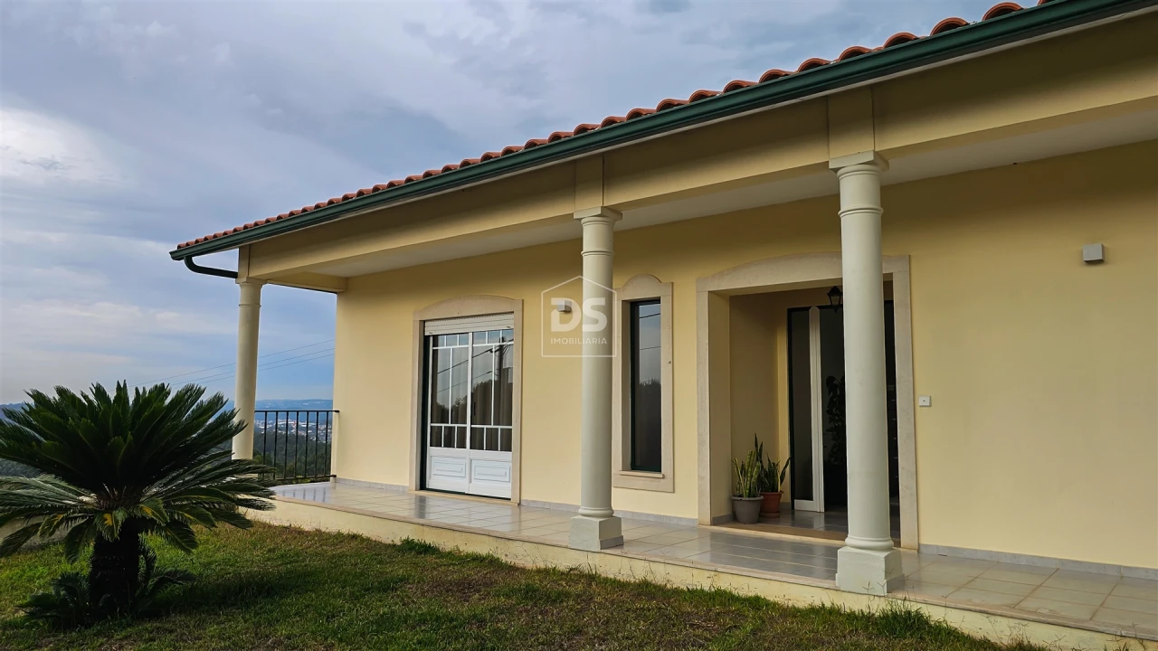 Moradia T3 para Venda em Arrabal Foto 5