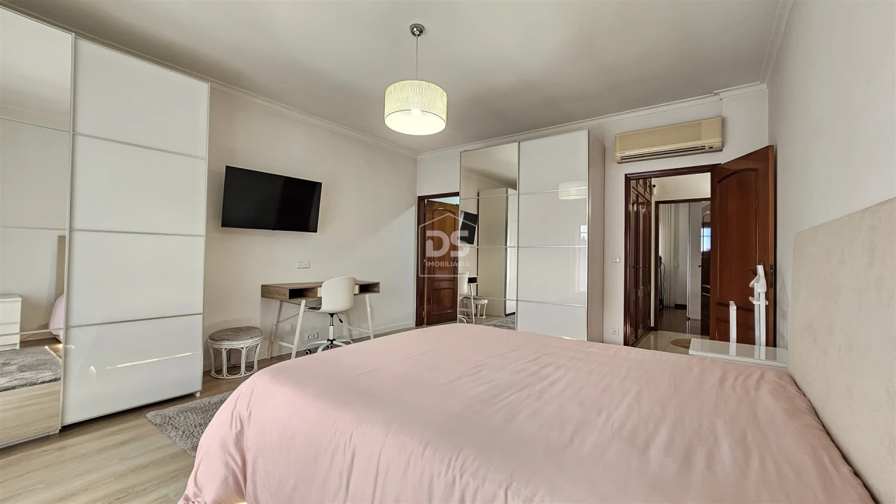 Moradia T3 para Venda em Arrabal Foto 49