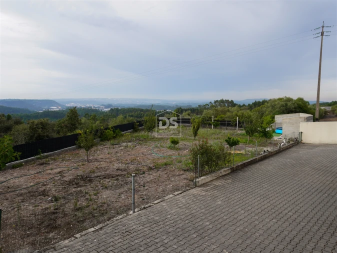 Moradia T3 para Venda em Arrabal Foto 18