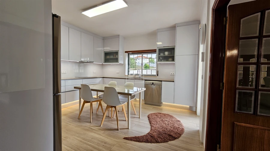 Moradia T3 para Venda em Arrabal Foto 31