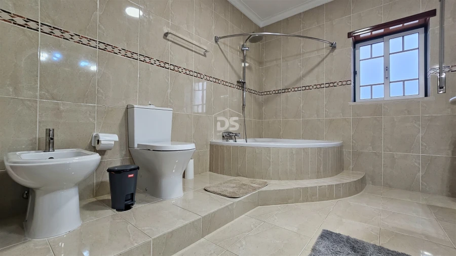 Moradia T3 para Venda em Arrabal Foto 42