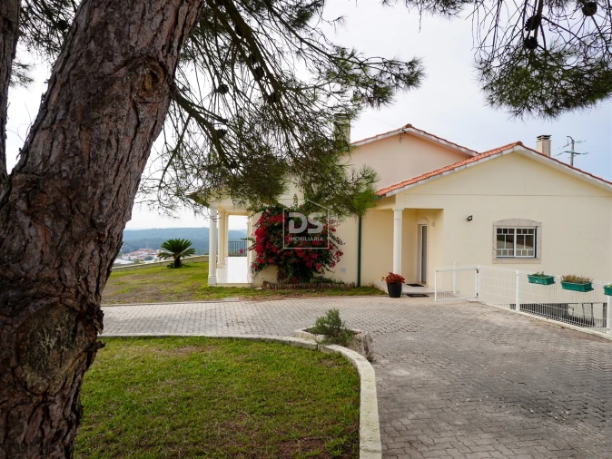 Moradia T3 para Venda em Arrabal Foto 14