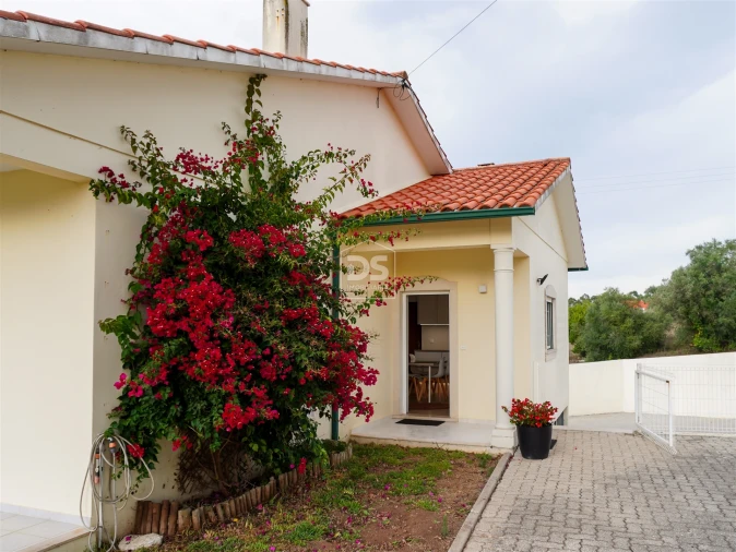 Moradia T3 para Venda em Arrabal Foto 17