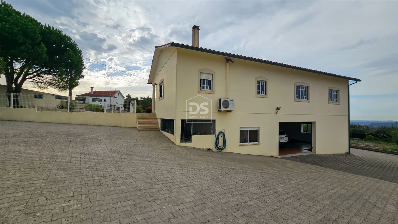 Moradia T3 para Venda em Arrabal Foto 11