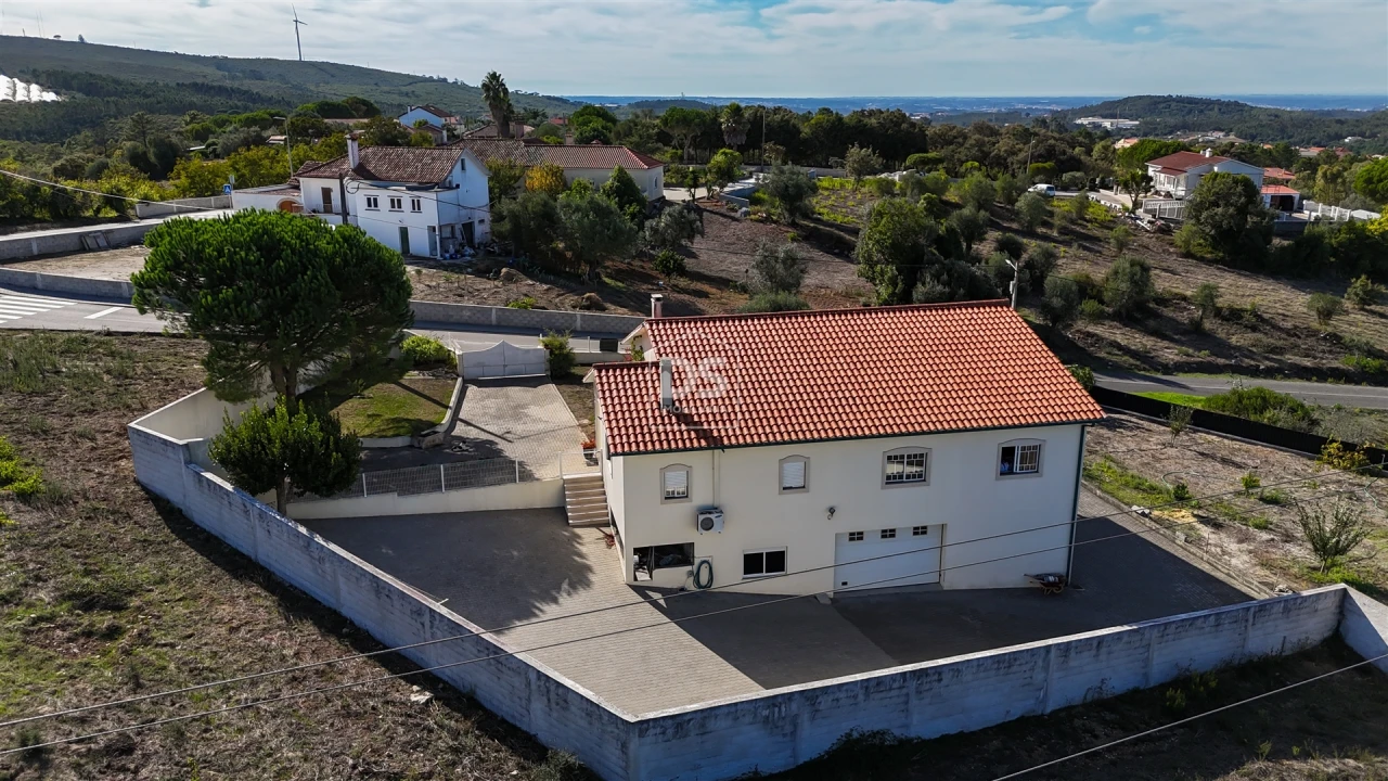 Moradia T3 para Venda em Arrabal Foto 22