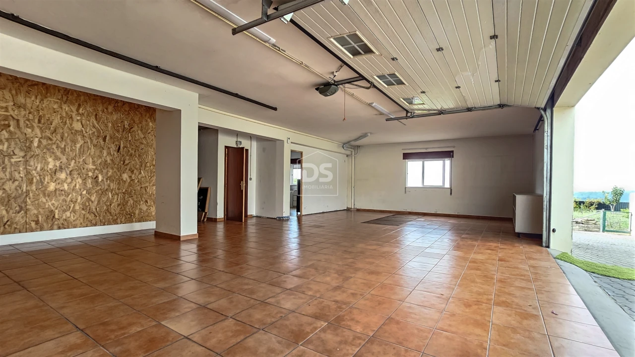 Moradia T3 para Venda em Arrabal Foto 60