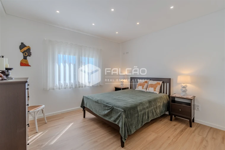 Moradia T5 para Venda em Romeira e Várzea Foto 17