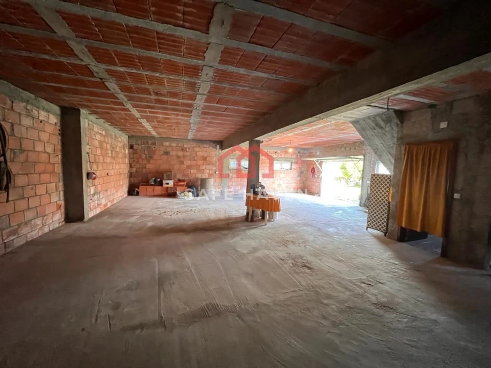 Moradia T3 para Venda em Abrunhosa-A-Velha Foto 10