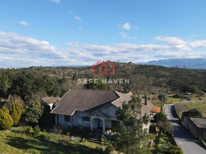 Moradia T3 para Venda em Abrunhosa-A-Velha Foto 2