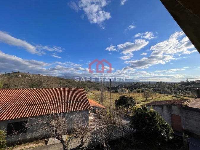 Moradia T3 para Venda em Abrunhosa-A-Velha Foto 5