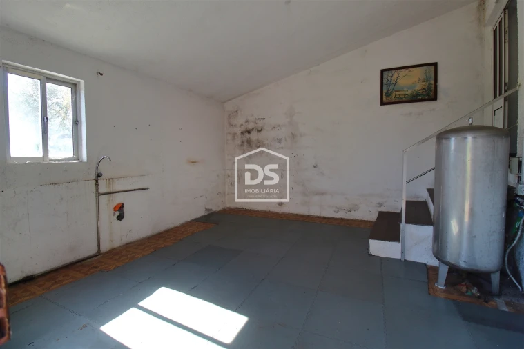 Moradia T4 para Venda em Santiago de Piães Foto 21