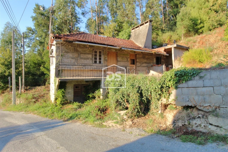 Moradia T2 para Venda em São Martinho de Sardoura