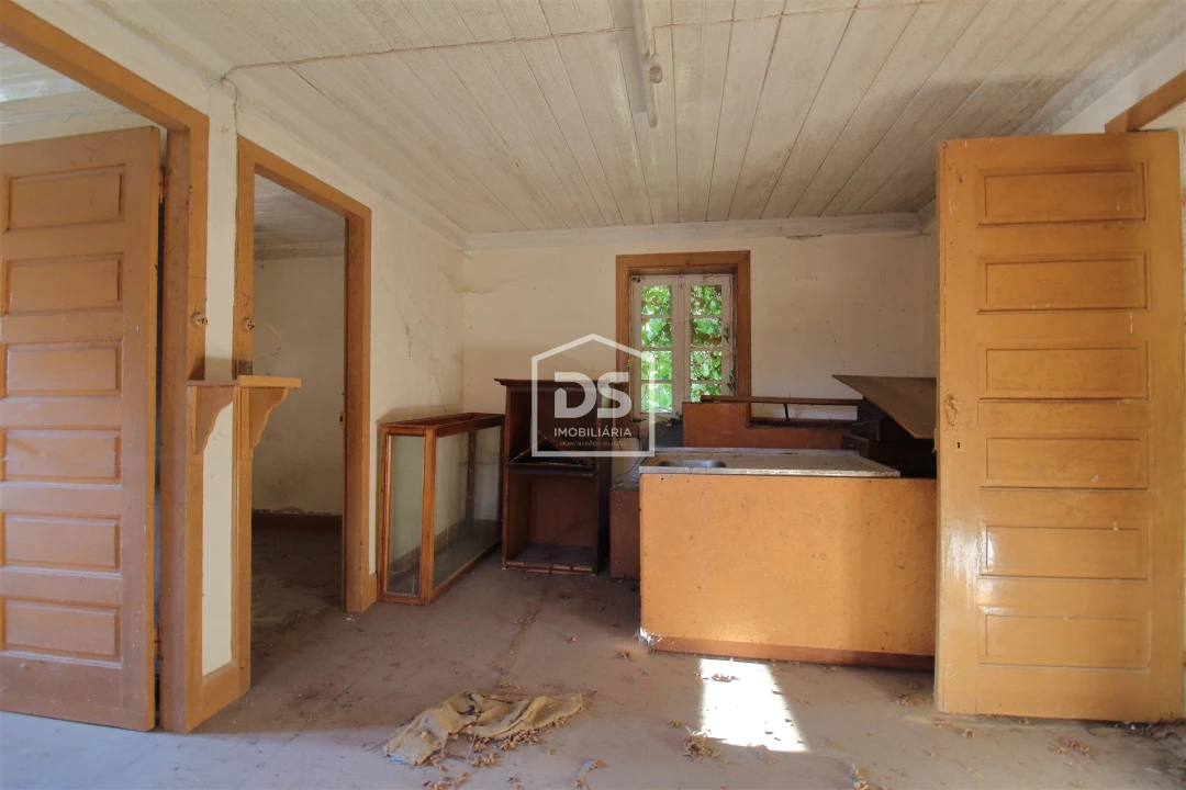 Moradia T2 para Venda em São Martinho de Sardoura Foto 8